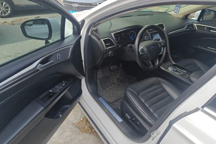 Used Ford Mondeo 2017 EcoBoost 180 Stylish Model
