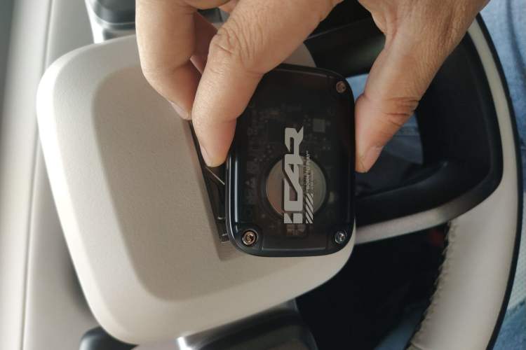 Used  V23 2025 401 Two-Wheel Drive Intelligent Driving Version
