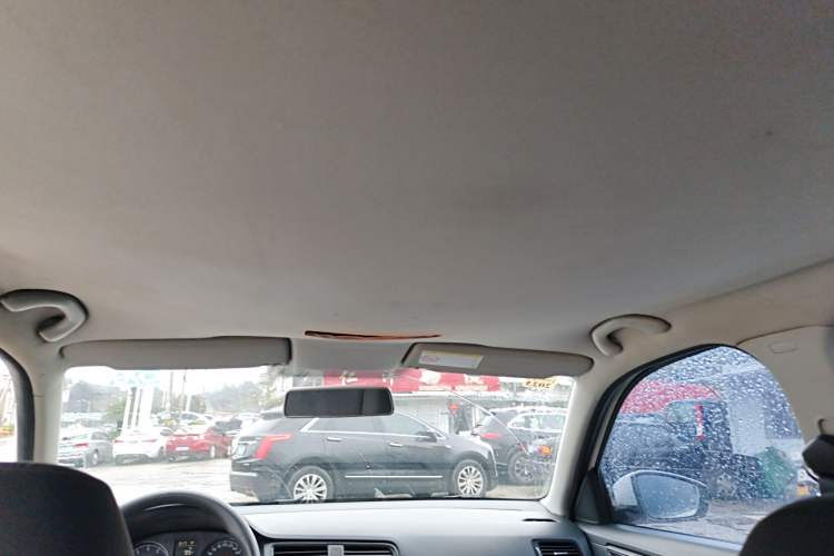 Used Volkswagen Lavida 2013 Revised Classic 1.6L Automatic Fashion Edition