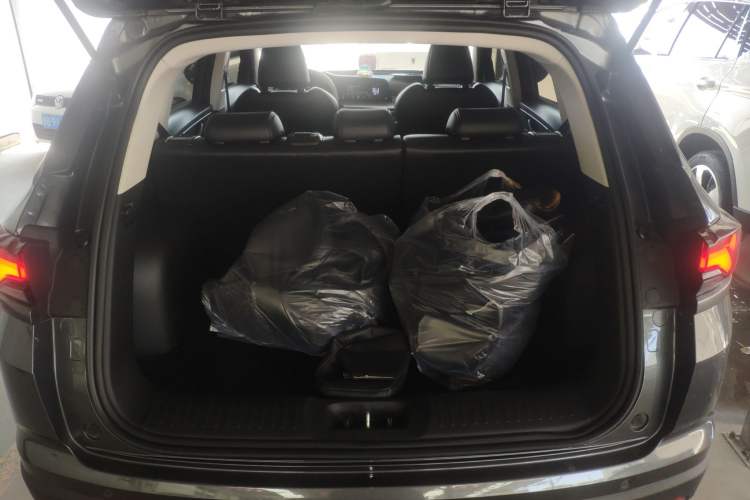 Used Changan CS35PLUS 2023 Enjoy Edition 1.4T DCT Luxury Model
