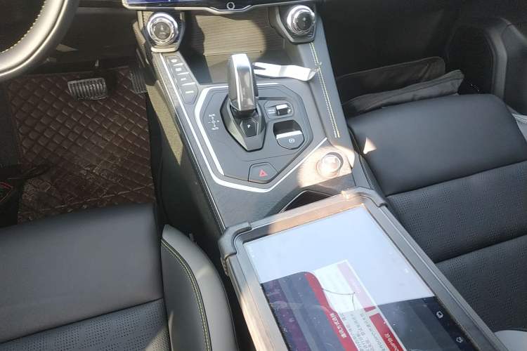 Used Lynk & Co 05 2023 2.0TD Two-Wheel Drive Shine Halo
