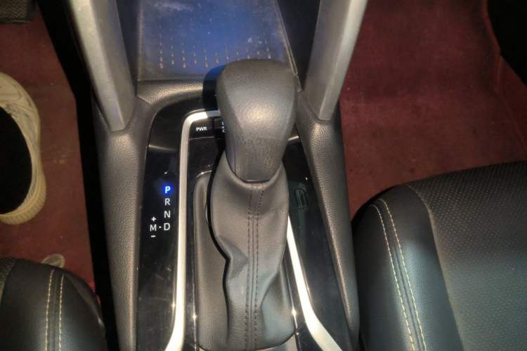 Used Toyota FRONTLANDER 2023 2.0L CVT Luxury Edition