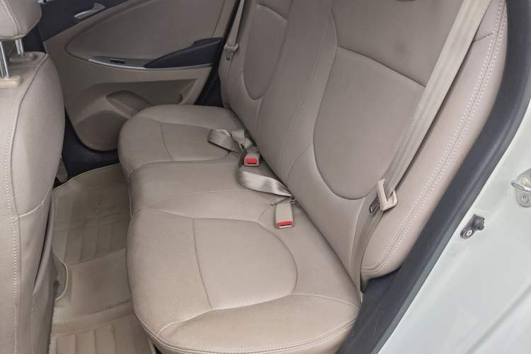 Used Hyundai Verna 2014 1.4L Manual Smart GLS Trim