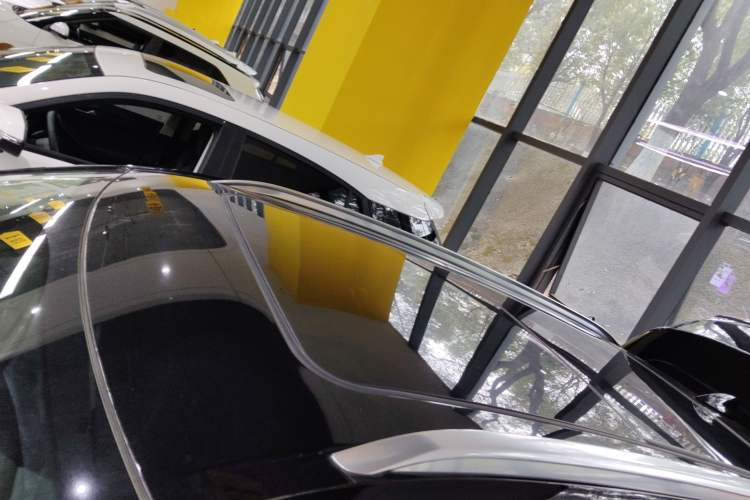 Used Buick Envision 2022 Encore S 552T Two-Wheel-Drive Luxury Model