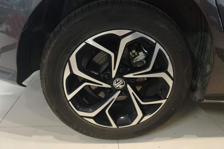 Used MG 5 2023 180 DVVT CVT Fashion Edition
