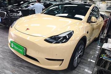 Used Tesla Model Y 2022 Long-Range All-Wheel-Drive Version