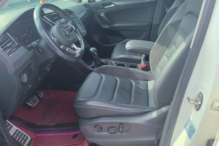 Used Volkswagen Tiguan L 2021 330TSI Automatic Two-Wheel Drive R-Line Enhanced Edition
