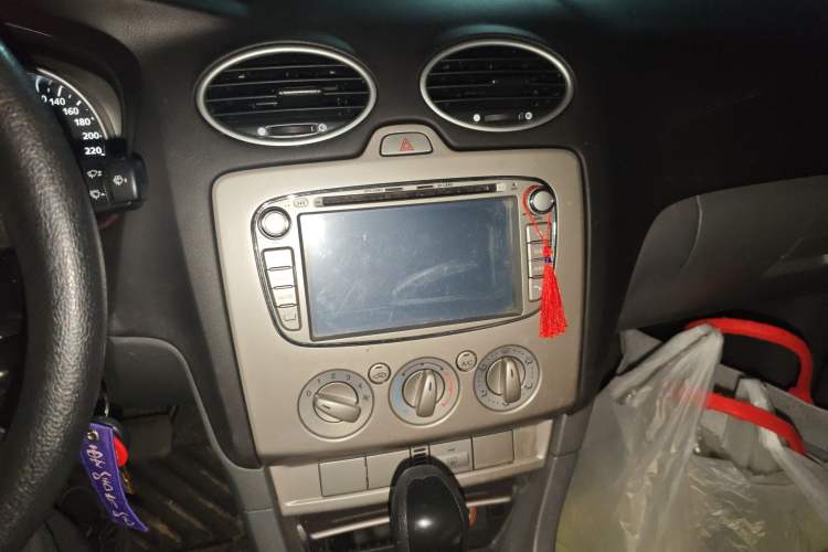 Used Ford Focus 2013 Hatchback Classic 1.8L Automatic Base Model
