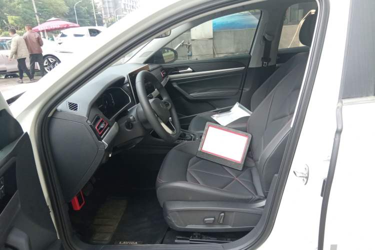 Used Volkswagen Lavida 2024 300TSI DSG Starry Sky Leading Edition
