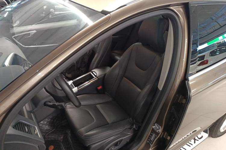 Used Volvo XC60 2017 T5 Smart Upgrade Edition
