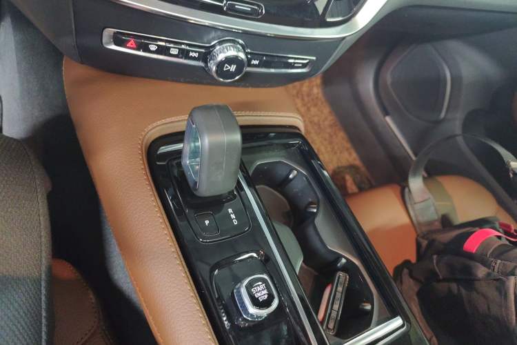 Used Volvo S60 New Energy 2022 T8 eDrive Hybrid All-Wheel Drive Smart Luxury Edition