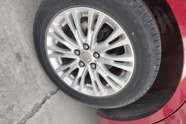 Used Buick GT 2015 15N Automatic Elite Version
