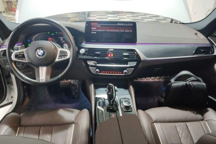 Used BMW 5 Series 2022 Restyled 530Li Luxury Edition M Sport Package
