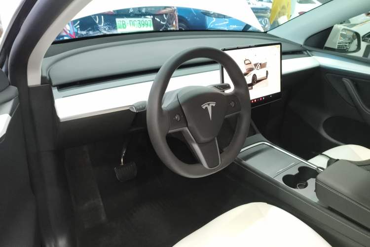Used Tesla Model Y 2022 Revised Version Long-Range All-Wheel Drive
