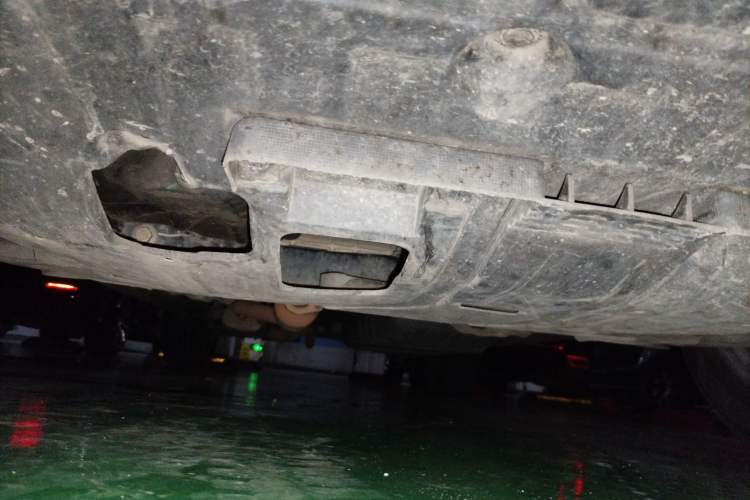 Used Geely Auto Emgrand X7 Sport 2018 1.8TD Automatic Two-Wheel Drive Smart 4G Connected Version
