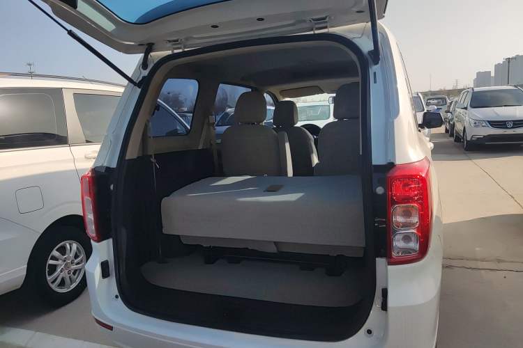 Used Wuling Hongguang 2021 1.5L Revised S Standard Version Hydraulic-Power-Assisted LAR