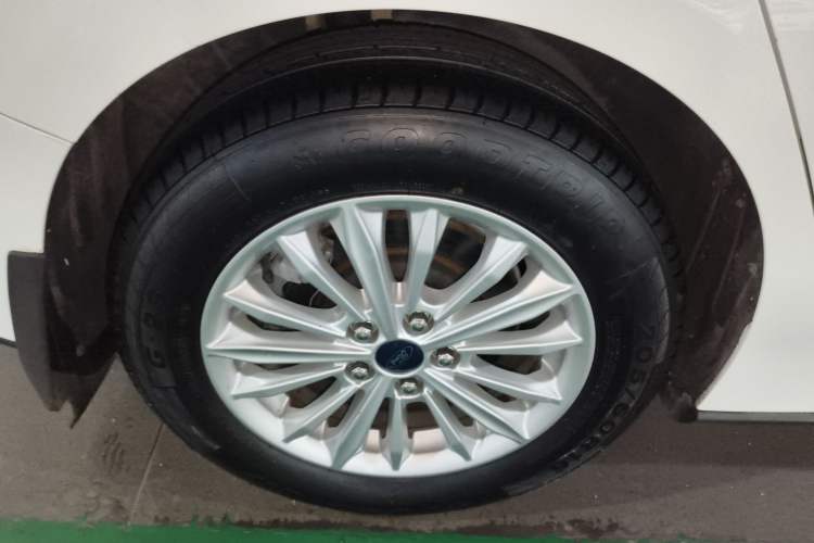 Used Ford Focus 2019 Sedan EcoBoost 180 Automatic Trend Edition