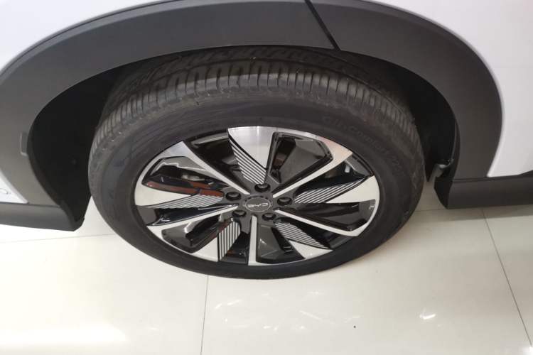 Used BYD Song PLUS New Energy 2025 EV Smart Drive Edition 605km Flagship Model