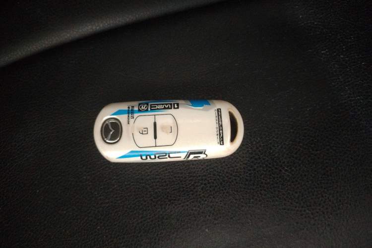 Used Mazda Mazda 3 Axela 2016 Hatchback 1.5L Automatic Comfort Model