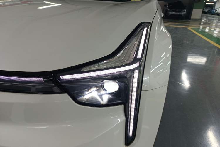 Used NETA U 2022 Zhi400 Pro Ternary Lithium
