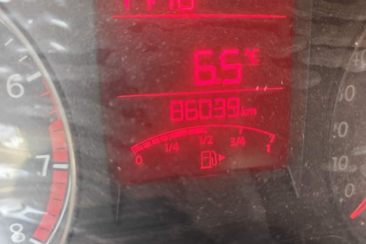 Used Volkswagen Santana 2015 1.6L Manual Fashion Edition