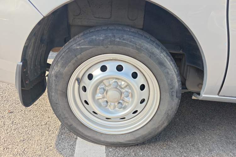 Used  M3 2023 1.8L 5-Seater Classic Edition
