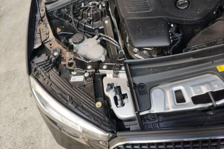 Used Mercedes-Benz GLC 2023 Facelift GLC 260 L 4MATIC Dynamic Version 5 Seats
