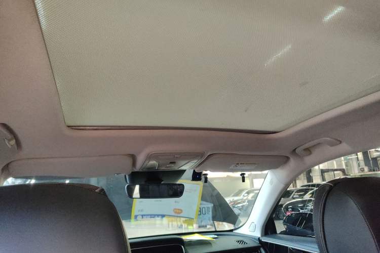 Used Hongqi HS5 2022 Revised Version 2.0T Smart Connect Flagship Edition
