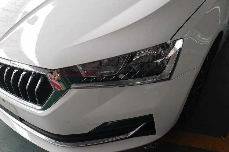 Used Skoda Rapid 2020 1.5L Automatic Comfort Edition
