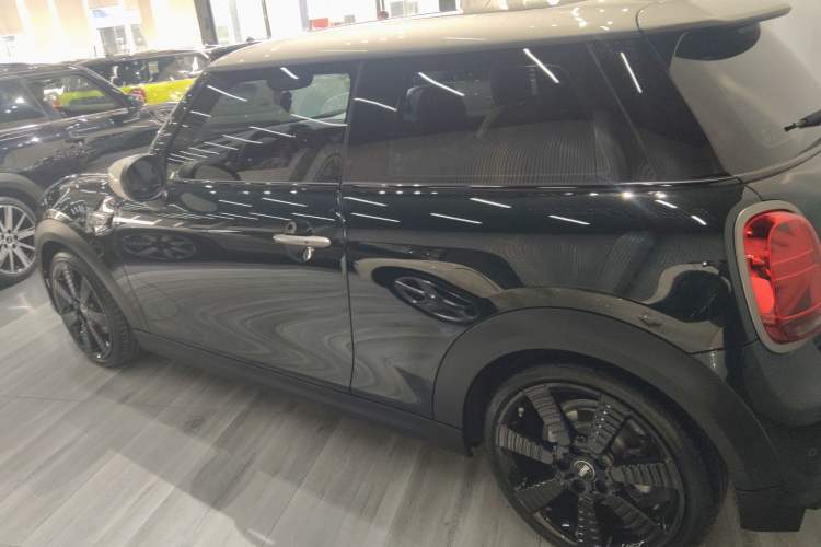 Used  MINI 2023 1.5T COOPER Obsession Edition
