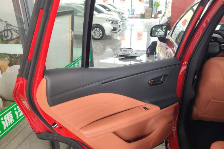 Used AION V 2024 Aion Tyrannosaurus 650 LiDAR Edition
