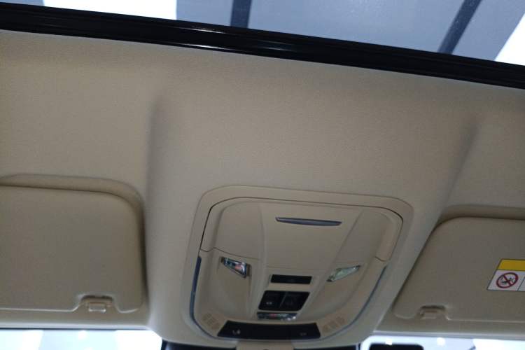 Used ORA Good Cat 2024 401 km Luxury Version 126 kW
