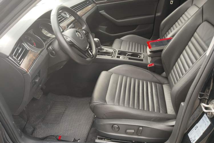 Used Volkswagen Magotan 2019 330TSI DSG Luxury Version China VI Standard
