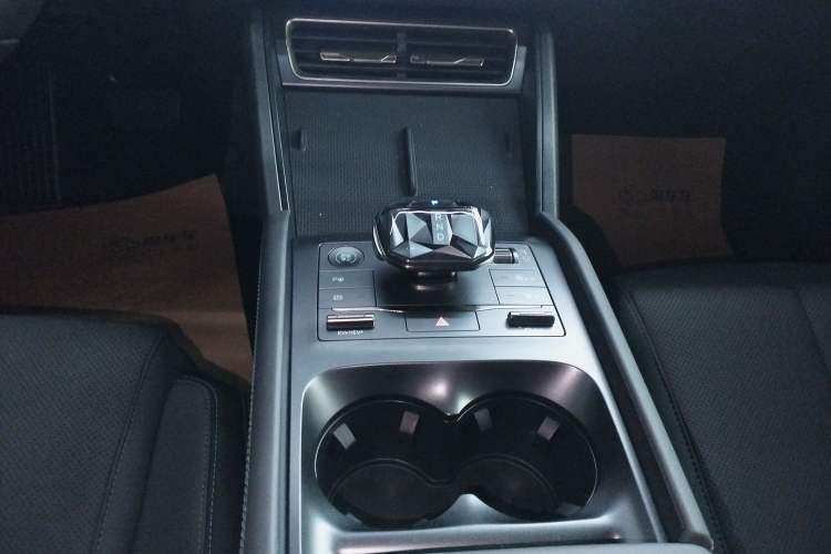 Used BYD Qin L 2025 DM-i Smart Drive 80KM Leading Model