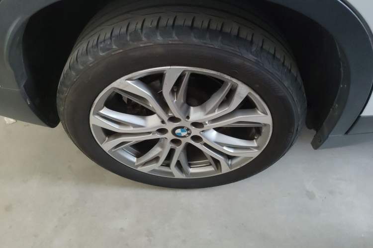 Used BMW X1 2019 sDrive20Li Leading Model
