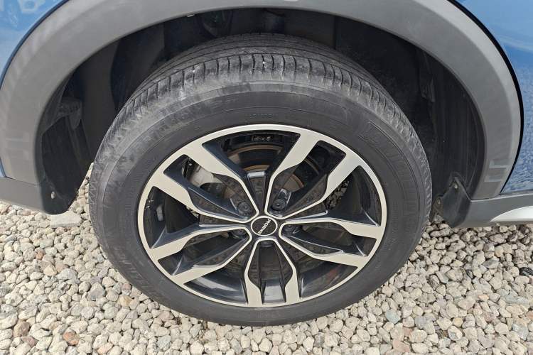 Used Roewe RX5 2018 20T Two-Wheel Drive Automatic Internet Smart Edition