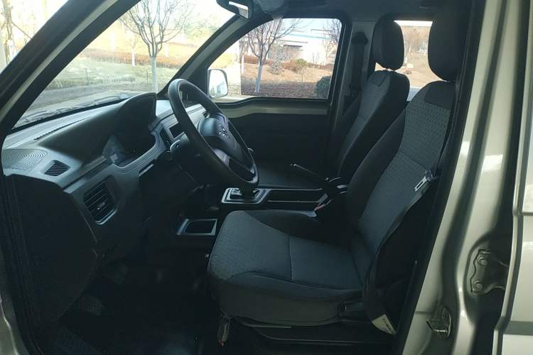 Used Wuling Rongguang New Truck 2021 1.8L Base Model Double-Cab with Dual Rear Wheels LJ479Q6
