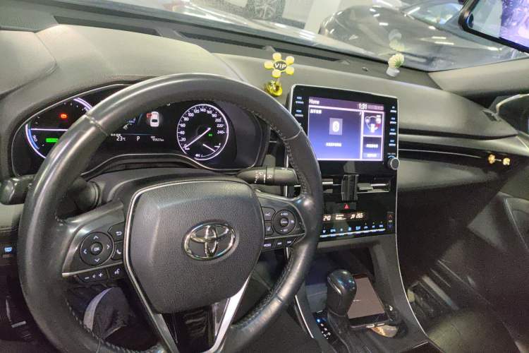 Used Toyota Avalon 2019 Dual-Engine 2.5L Luxury Edition China VI Standard
