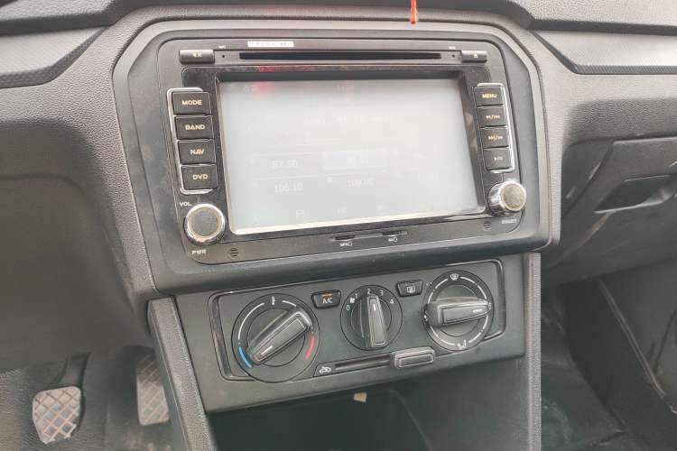 Used Volkswagen Jetta 2013 1.6L Manual Fashion Edition