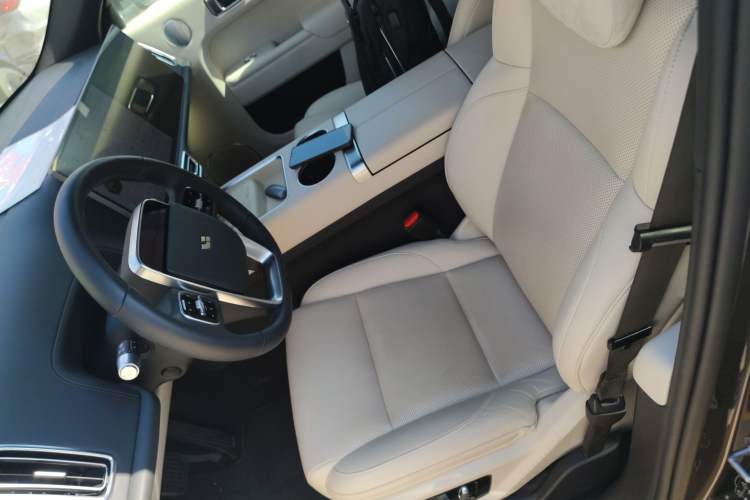 Used Li Auto L7 2024 Pro Model
