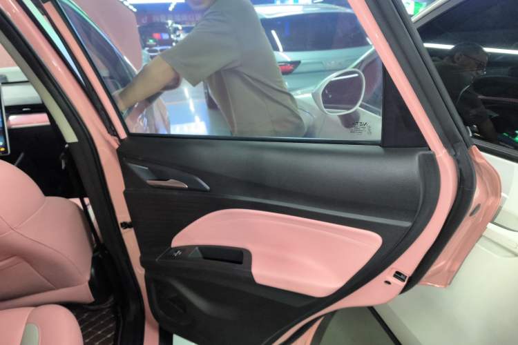 Used NETA V 2022 Chao 400 Lite Pink Custom Edition
