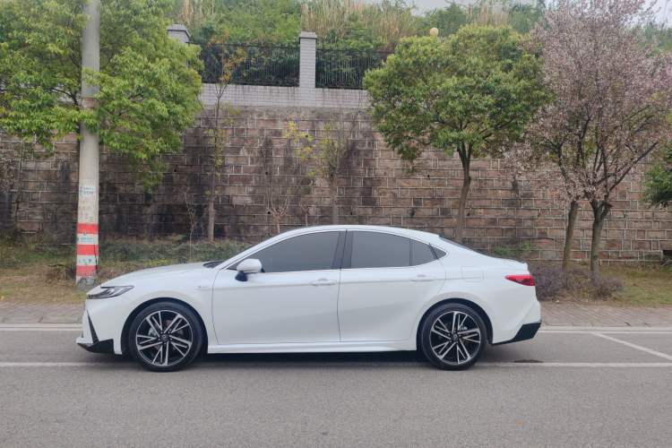 Used Toyota Camry 2024 Dual-Motor 2.0HS Sport Edition
