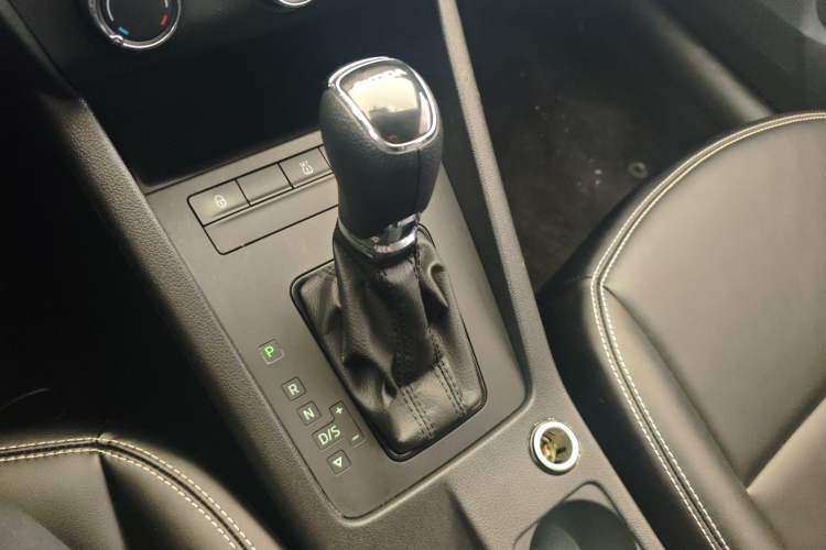 Used Skoda Octavia 2015 1.6L Automatic Eado Edition