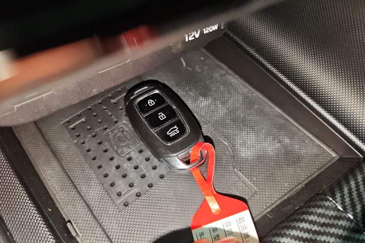 Used Hyundai Elantra 2021 1.5L CVT LUX Prestige Edition