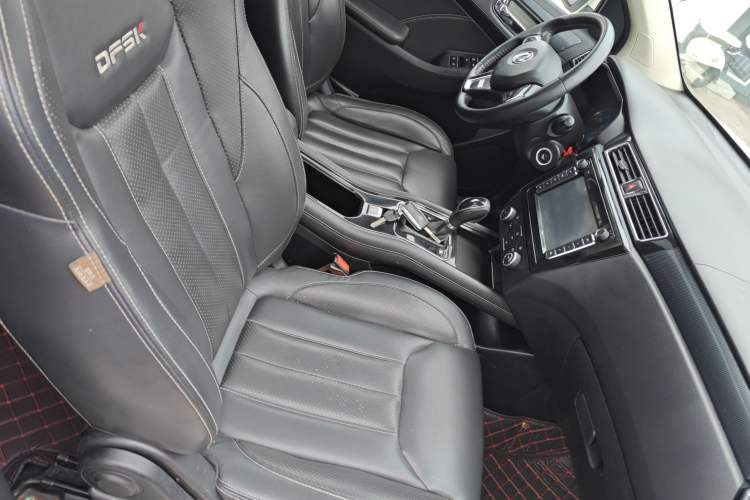 Used Dongfeng Fengon 580 2017 1.5T CVT Smart Connectivity Model
