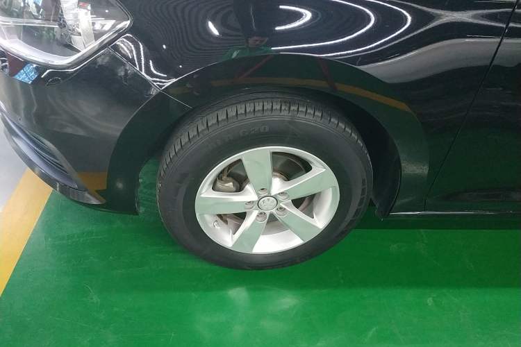 Used Volkswagen Santana 2016 1.6L Automatic Fashion Edition