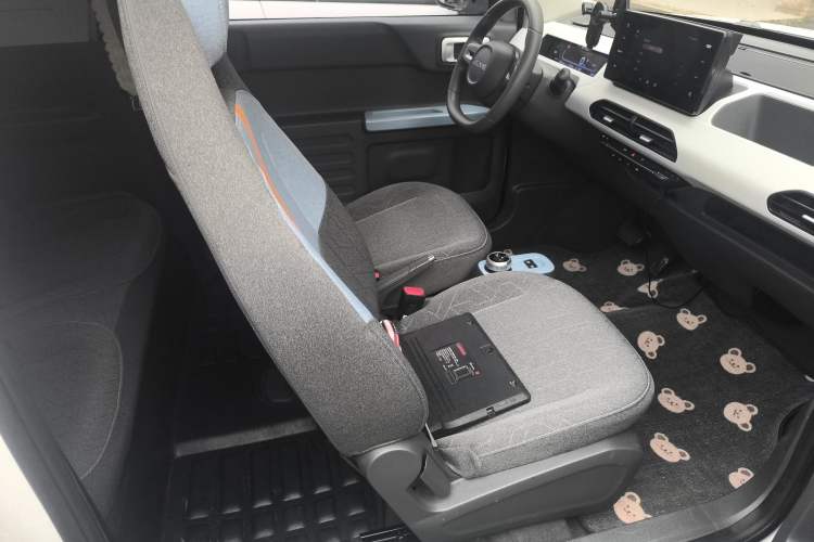 Used Geely Galaxy Panda 2023 Panda Mini 200km Endurance Bear
