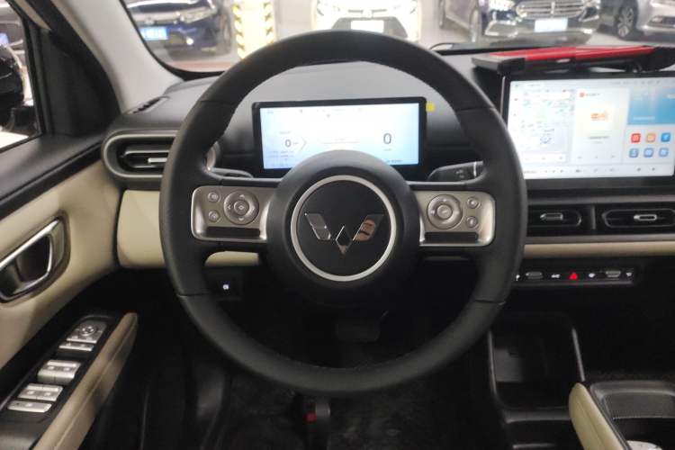 Used Wuling Bingo PLUS 2024 401 km Range 5-Seater Version
