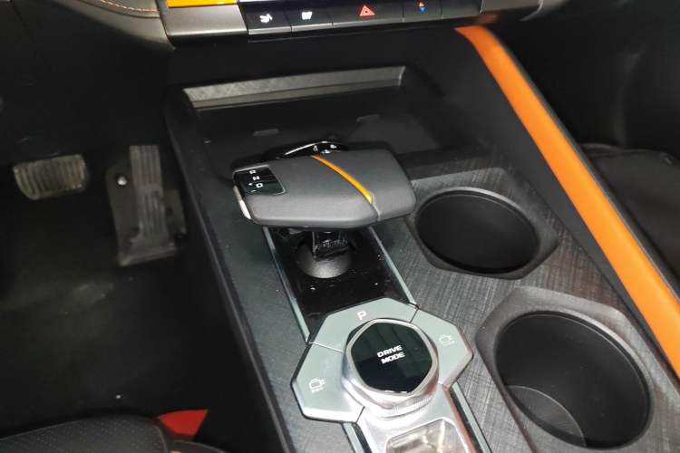 Used Changan UNI-V 2022 1.5T Prestige Version