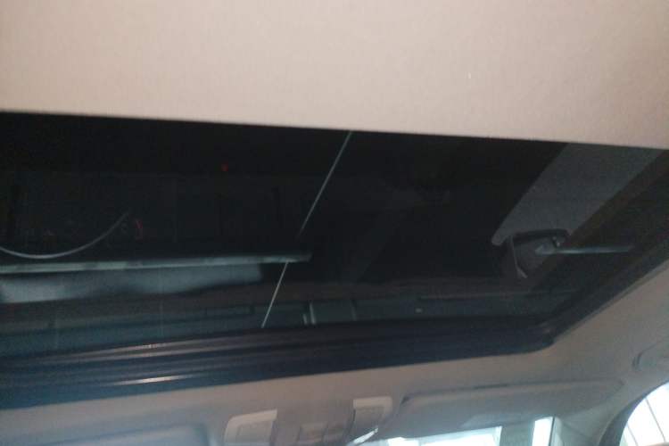 Used Mercedes-Benz GLK-Class 2013 GLK 300 4MATIC Dynamic Sunroof Model
